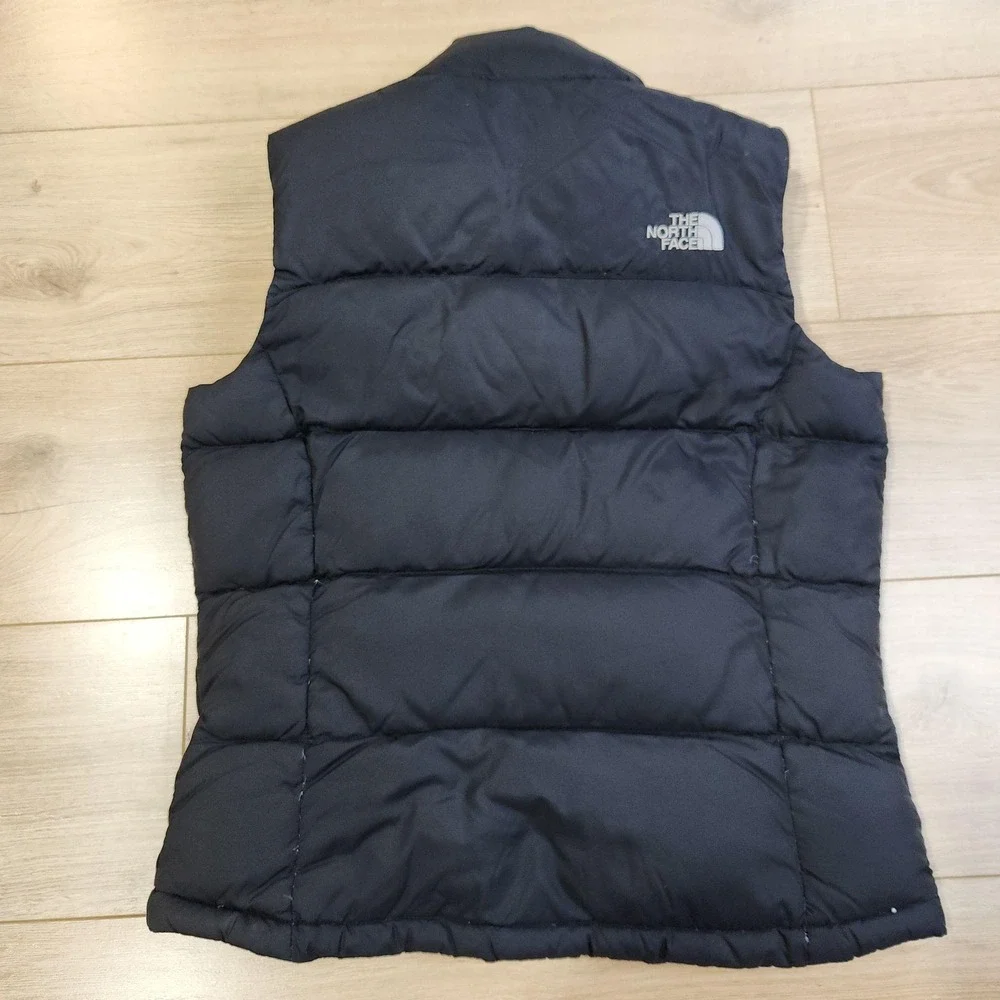The North Face 700 Down Vest Womens Small Black Quilted Puffer‎ Full Zip Outdoor